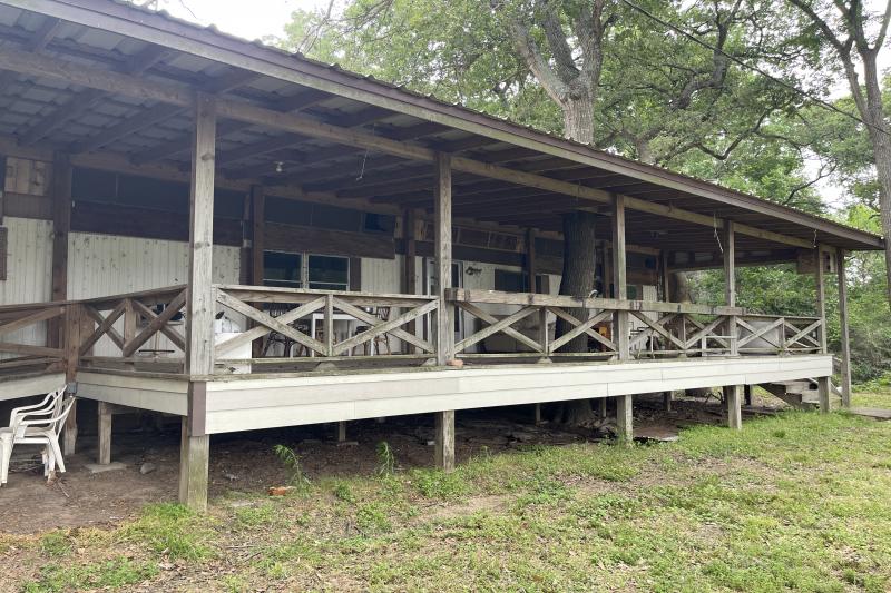 Rachel Anderson 124 MexiaLake House on Lake Mexia, 3/2, Beautiful